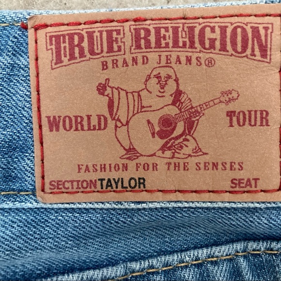 True Religion Taylor Cut Off Denim Shorts - Picture 4 of 4